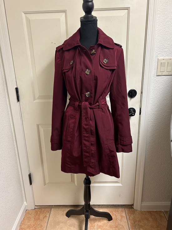 London Fog Jackets & Blazers - London fog medium maroon trench coat with button details with belt, Size Medium